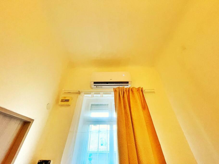 Central Studio Flat Budapest Bagian luar foto