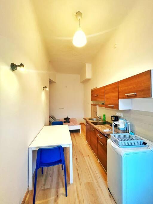 Central Studio Flat Budapest Bagian luar foto
